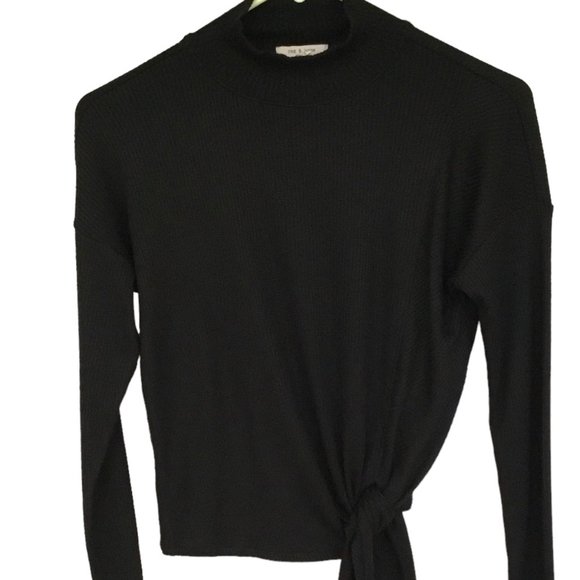 rag & bone Tops - Rag & Bone women's ribbed mock turtleneck with tie front size small